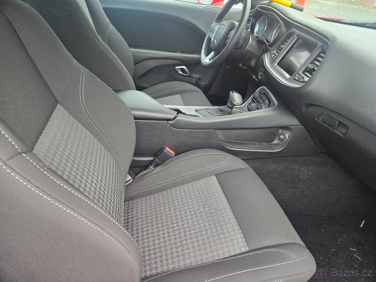 Dodge Challenger SXT 3.6L 24 V kupé Originál 3180 km - 12