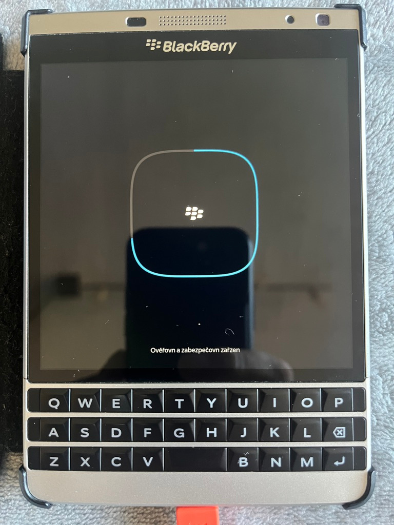 BlackBerry Passport Silver edition - 12