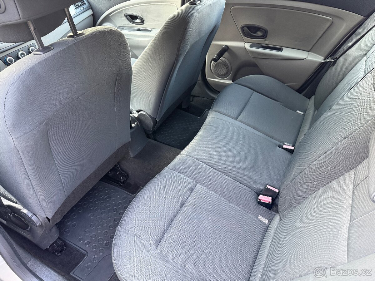Renault Megane III. - 1.6 16V - 2010 - combi - 12
