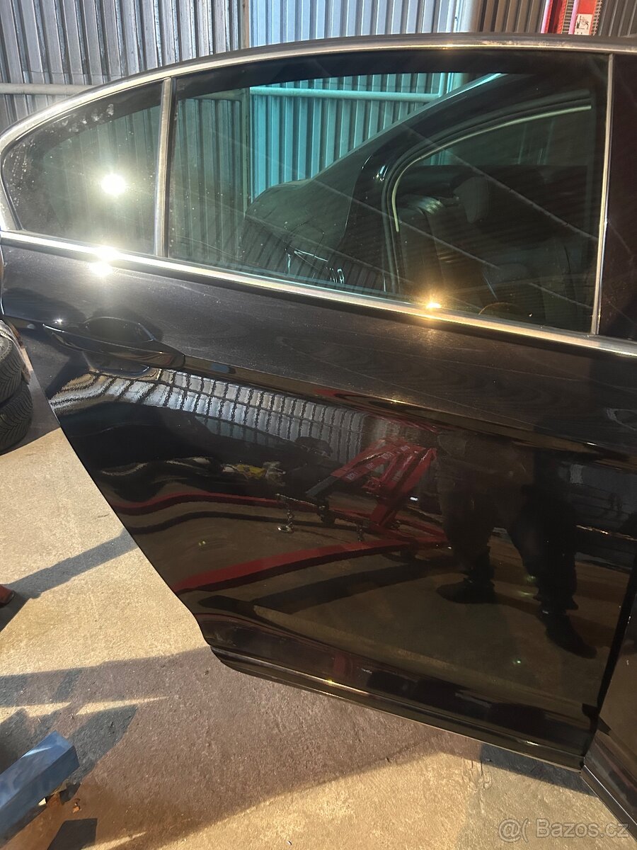 Originální náhradní díly VW Passat B8 2015 sedan - 12