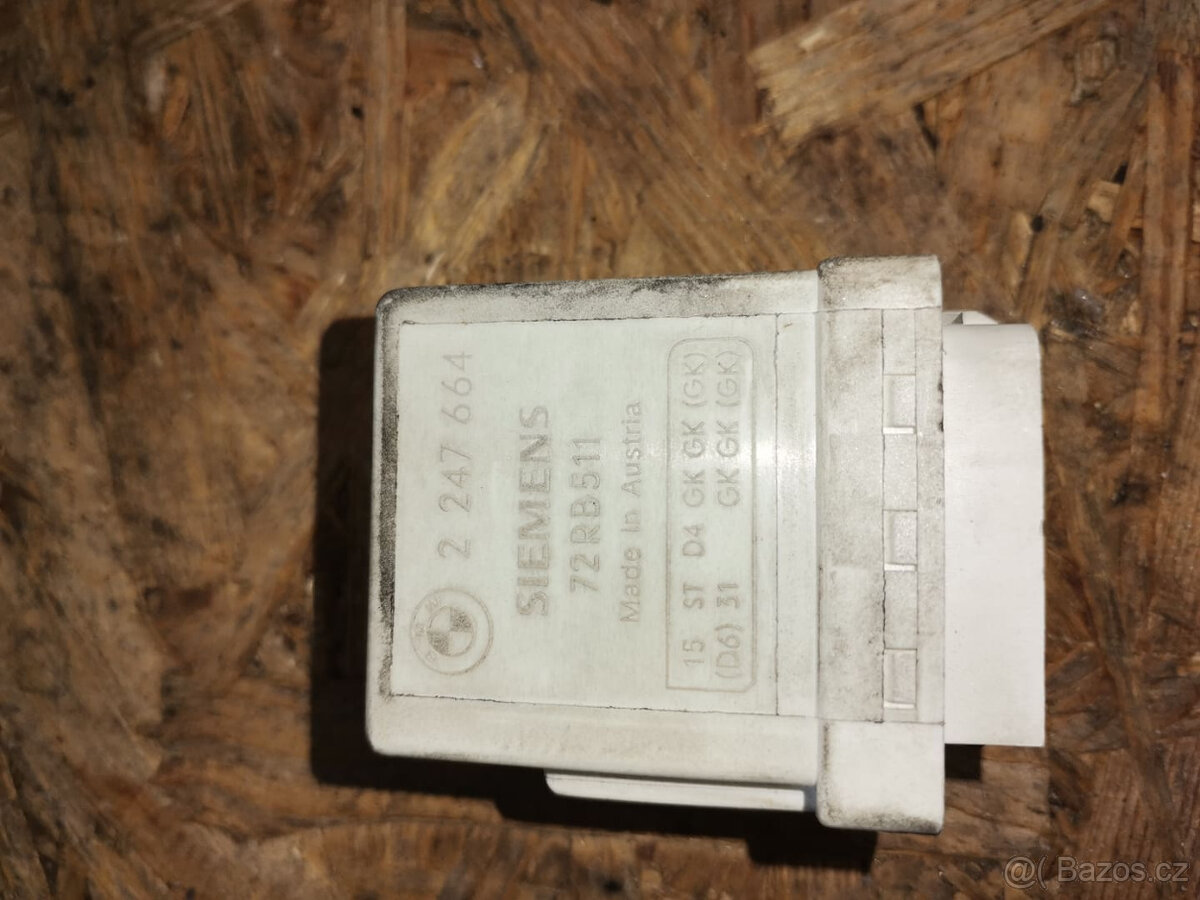 BMW E46,combi, sedan, zadní madlo kufru+světýlka - 12