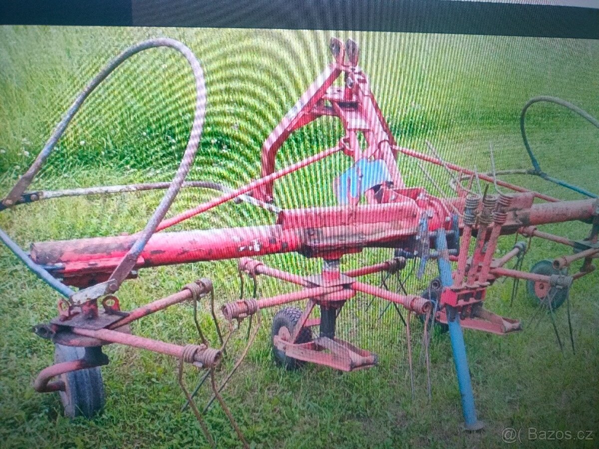 Prodám závěs ,kozu na obraceč sena EELLA TH 4 - 12