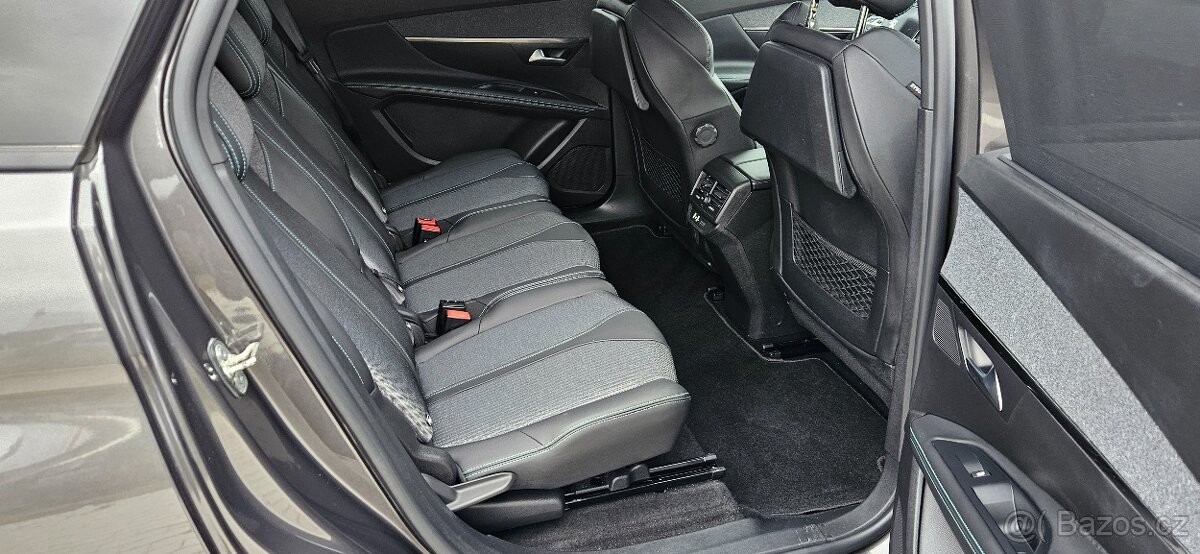 Predám Peugeot 5008 96kw benzín Allure AT, 7 miestne r.2023 - 12