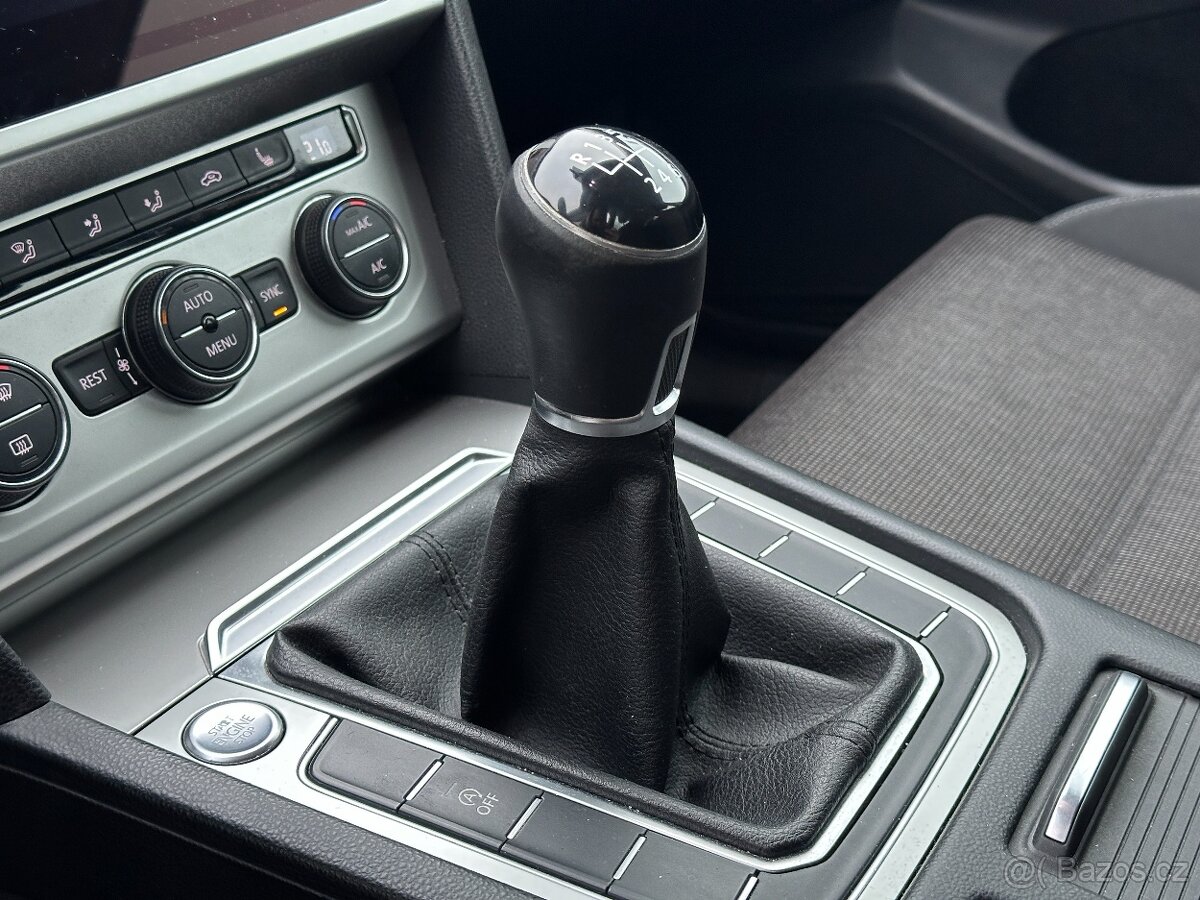 Volkswagen Passat 2018 - 12