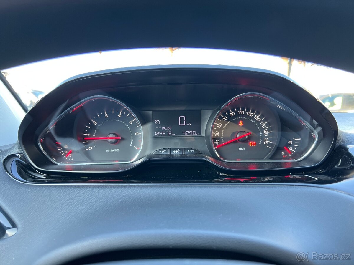 Peugeot 208 1.4 VTi 95k SERVIS ZÁRUKA - 12