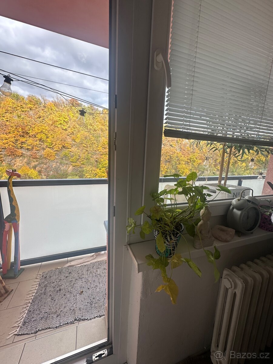 Prodej krásného bytu 3+1 s lodžií po rekonstrukci – klidná l - 12