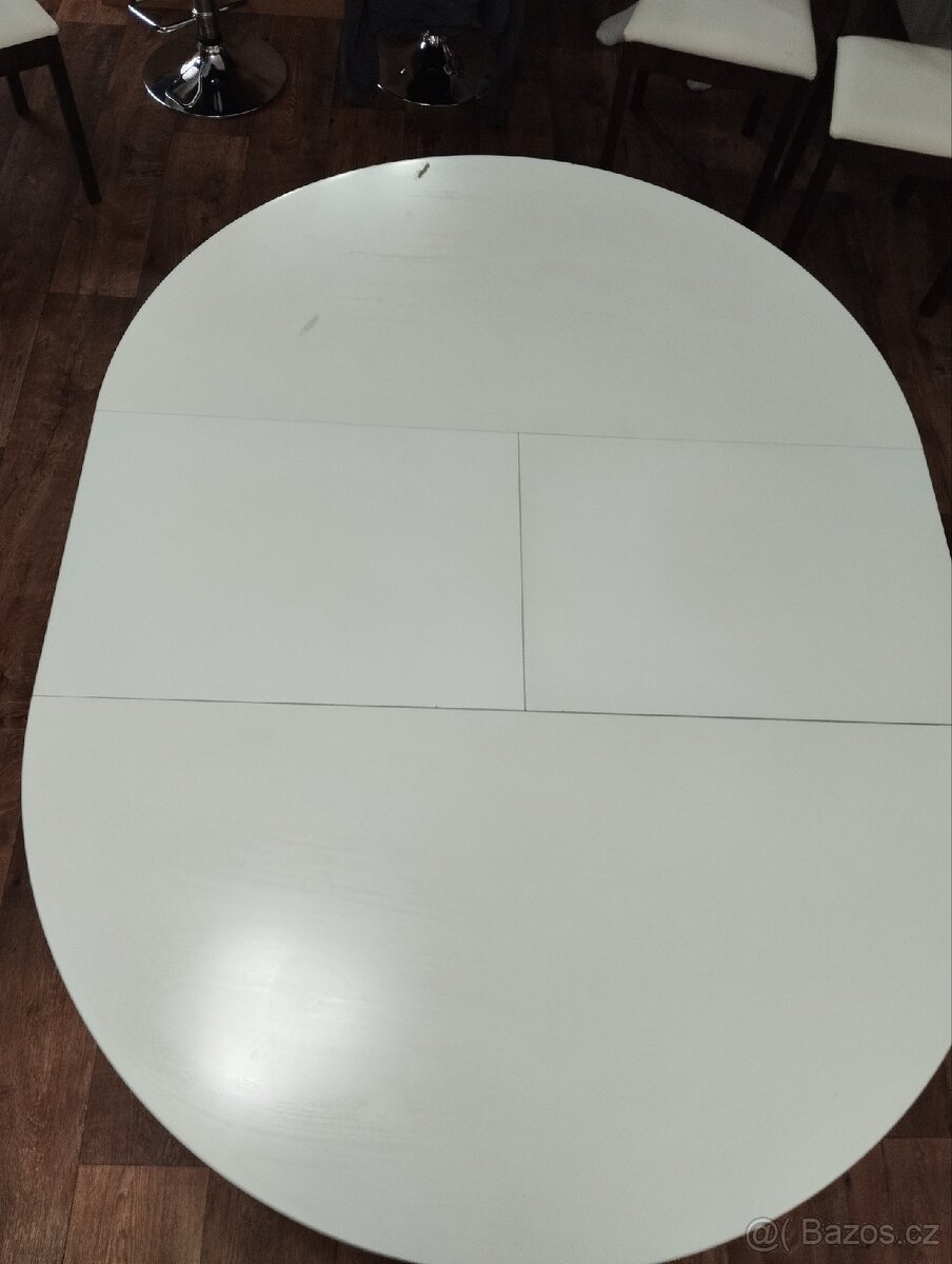 Rozkládací kulatý stůl se židlemi - 12