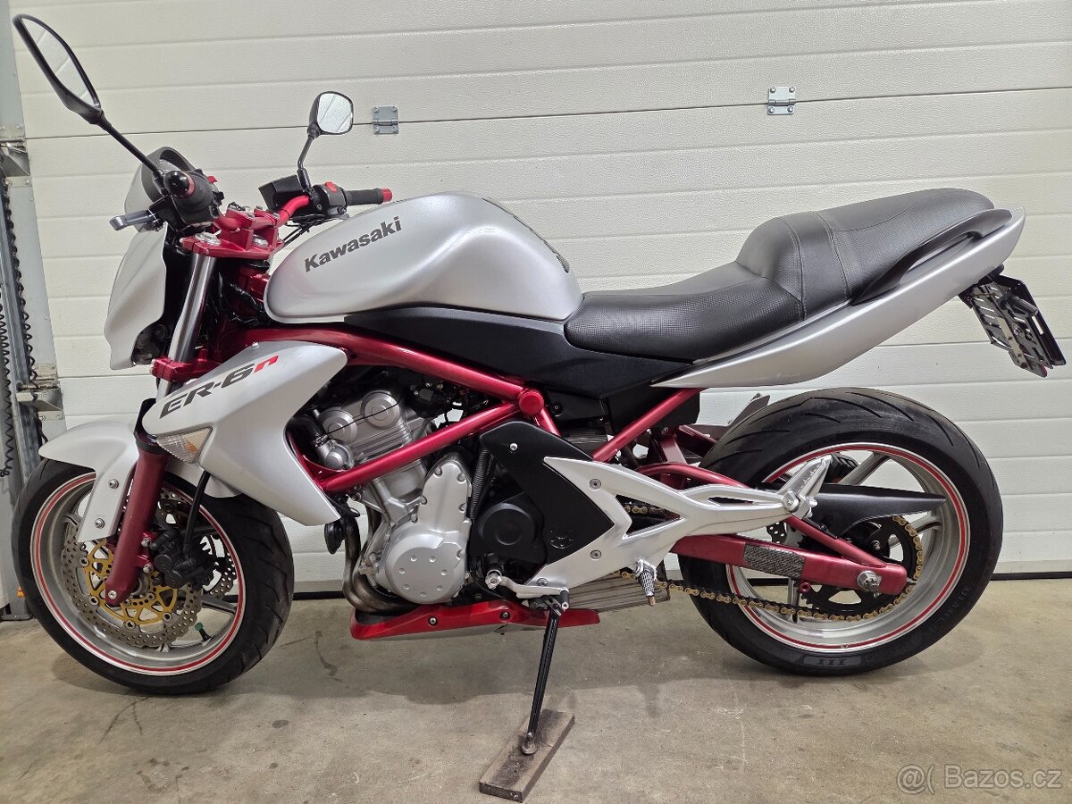 Kawasaki ER-6n - 12