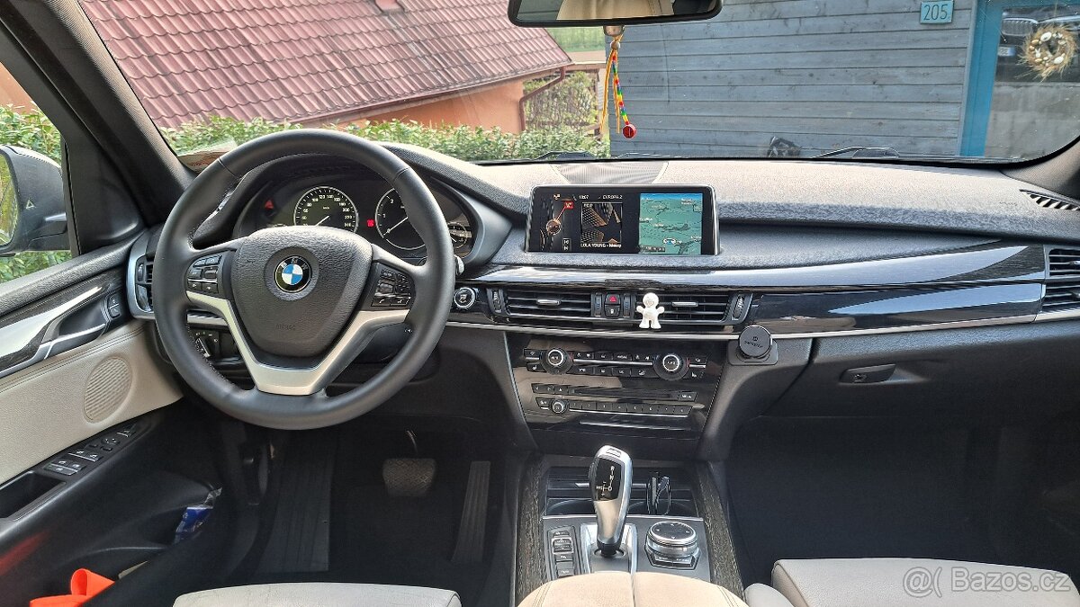 BMW X5 F15 3.0D.R.V.2014,7 MÍST, ČR,PO SERVISETOP - 12