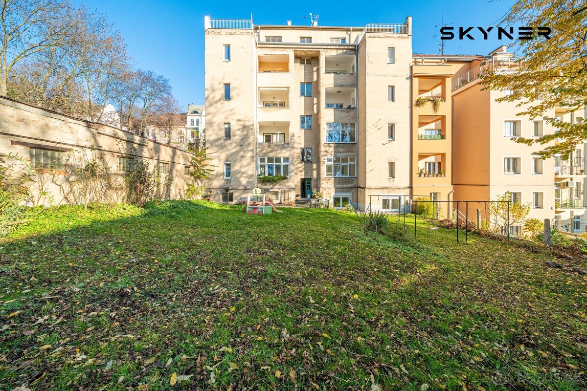 Atraktivní nově zrekonstruovaný byt 2+kk v cihlovém domě – Ú - 12