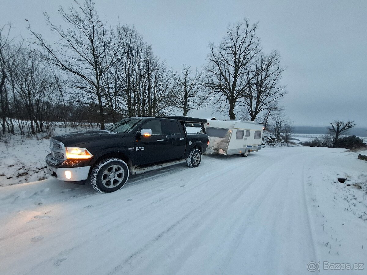 Dodge RAM 1500 5.7 HEMI Laramie - 12