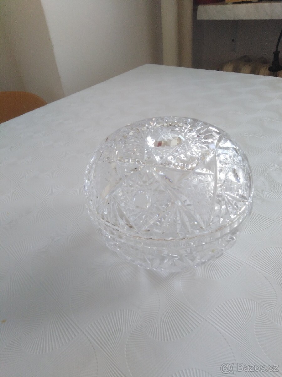 Křišťál (různé druhy 11ks) - 12