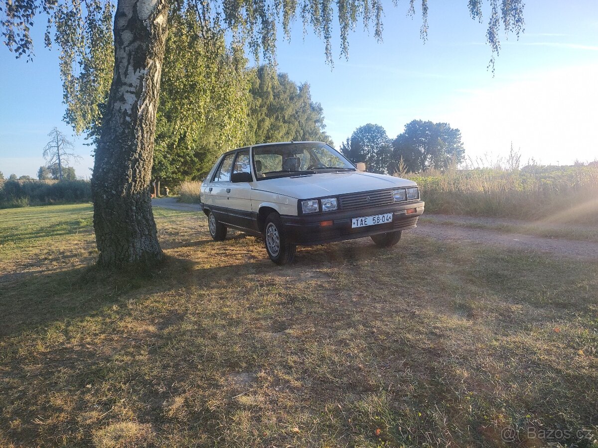 Renault 11 - 12