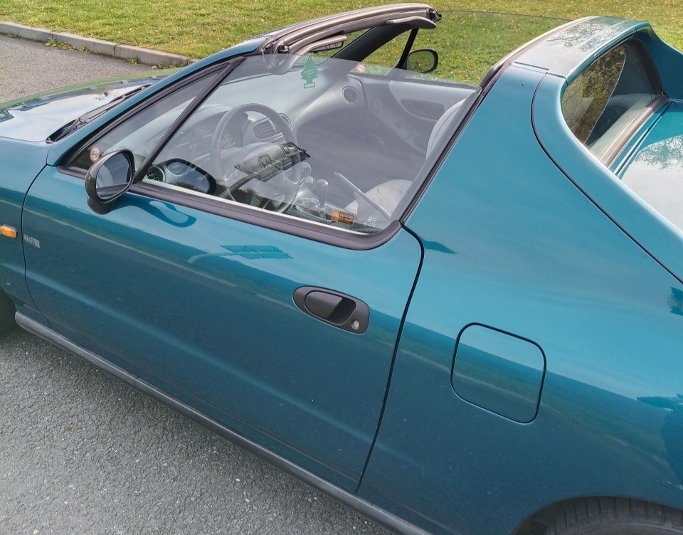 Honda CRX Del Sol Targa ESi - 12