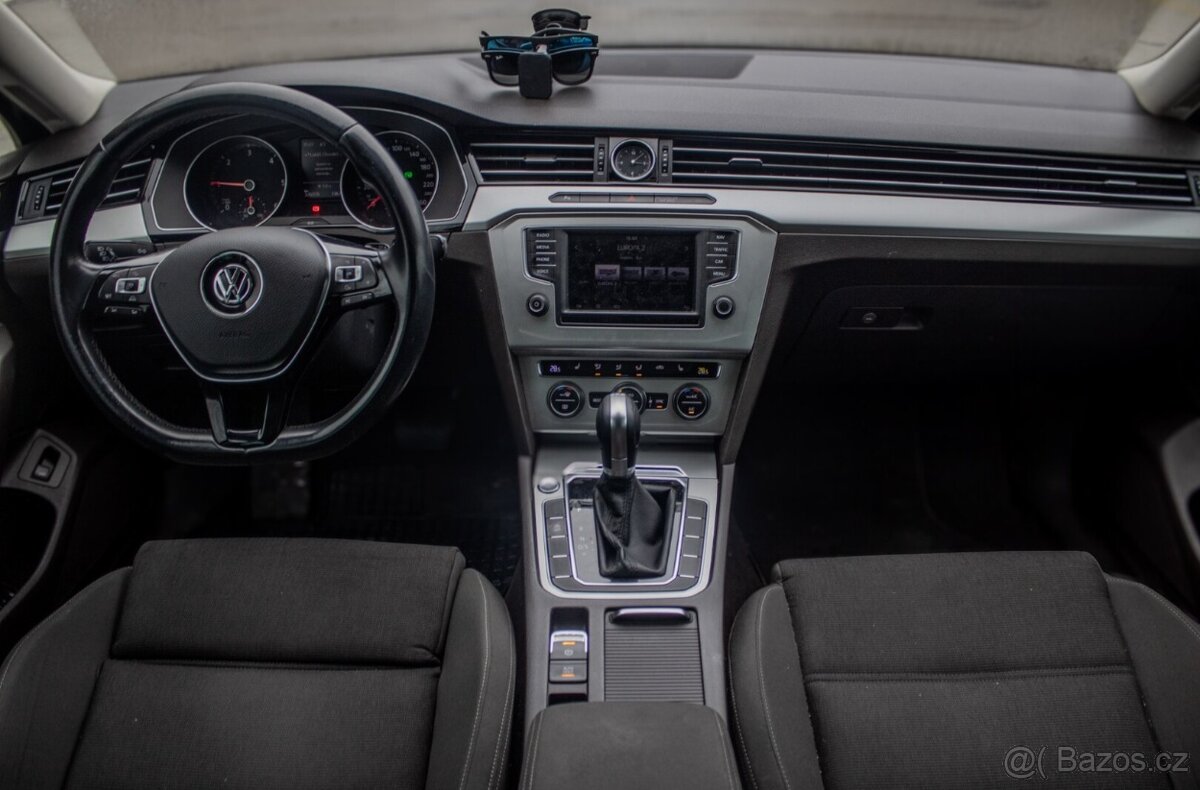 Volkswagen Passat Variant 2.0 TDI BMT Highline DSG - 12