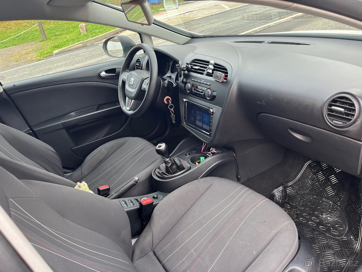 Seat Leon II 1.2 tsi rok 2012 77kw - 12