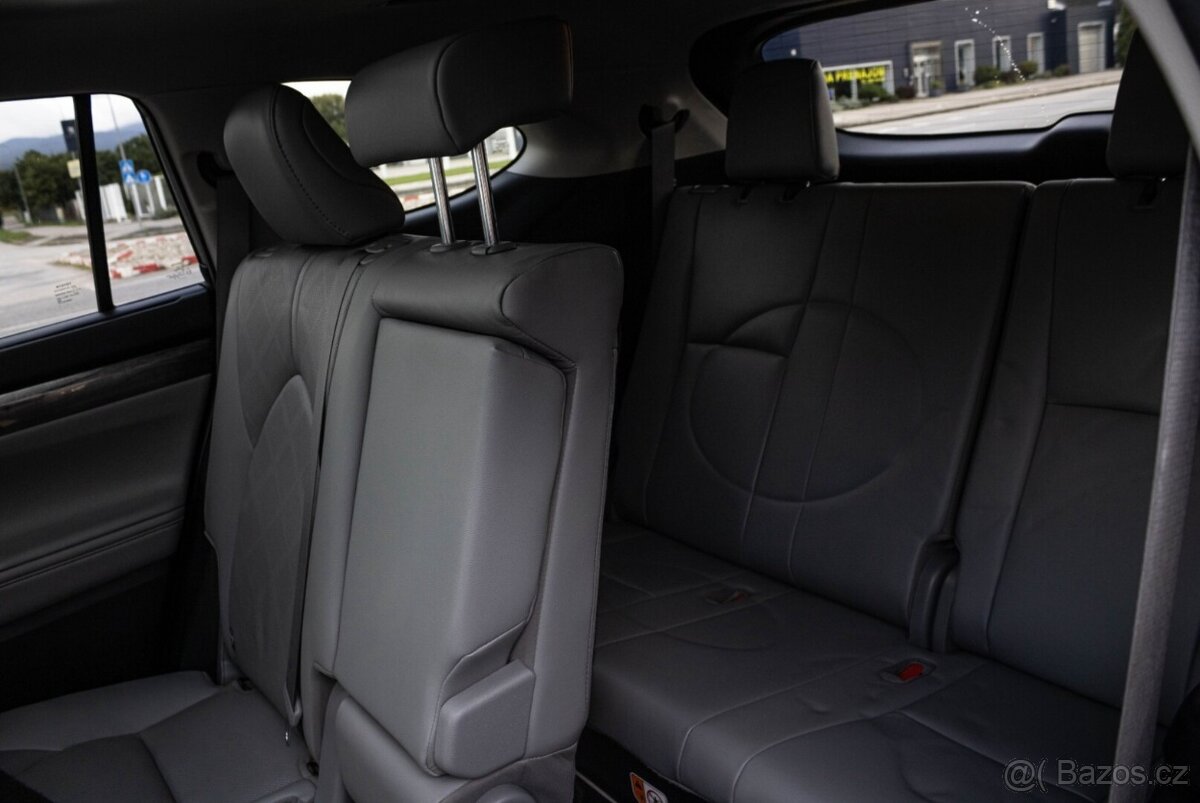 Toyota Highlander 2.5 Hybrid Dynamic Force Executive AWD - 12