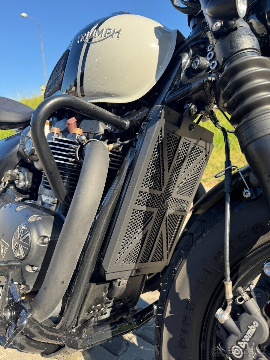 Triumph Bobber Black 1200 2020 - 12