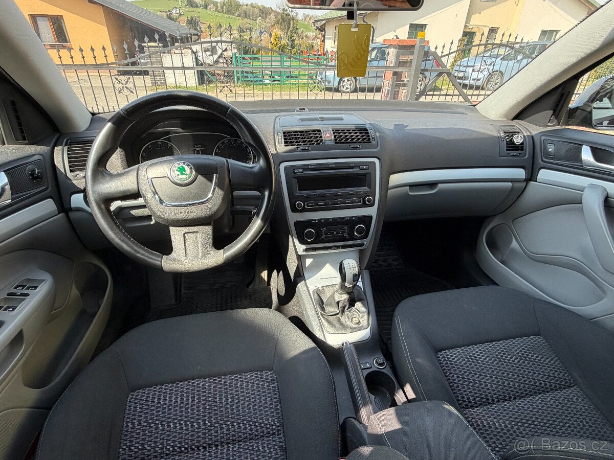 Škoda Octávia 2 1.8TSi - 12