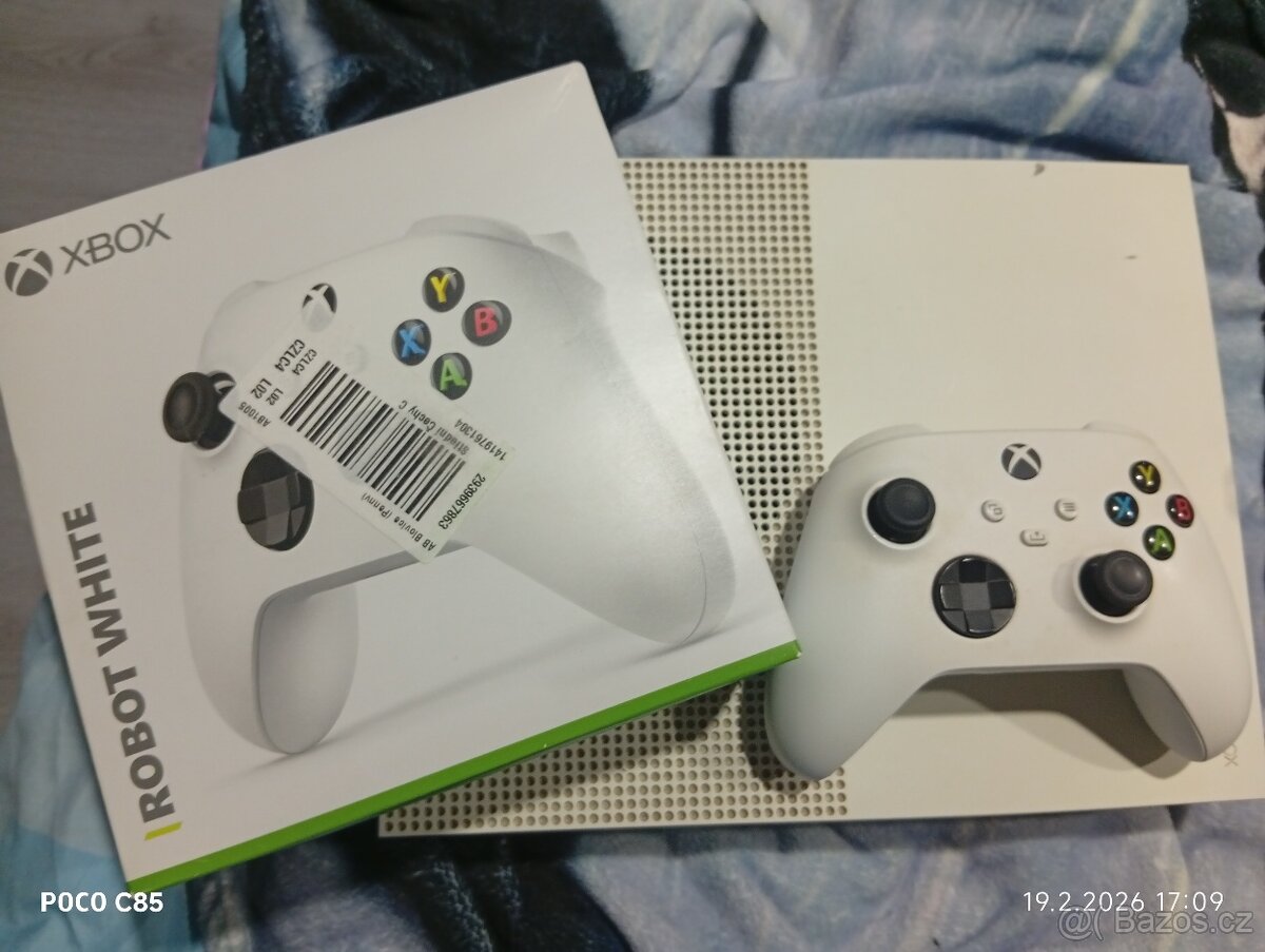 Xbox One S 500GB se 4TB externím diskem - 12