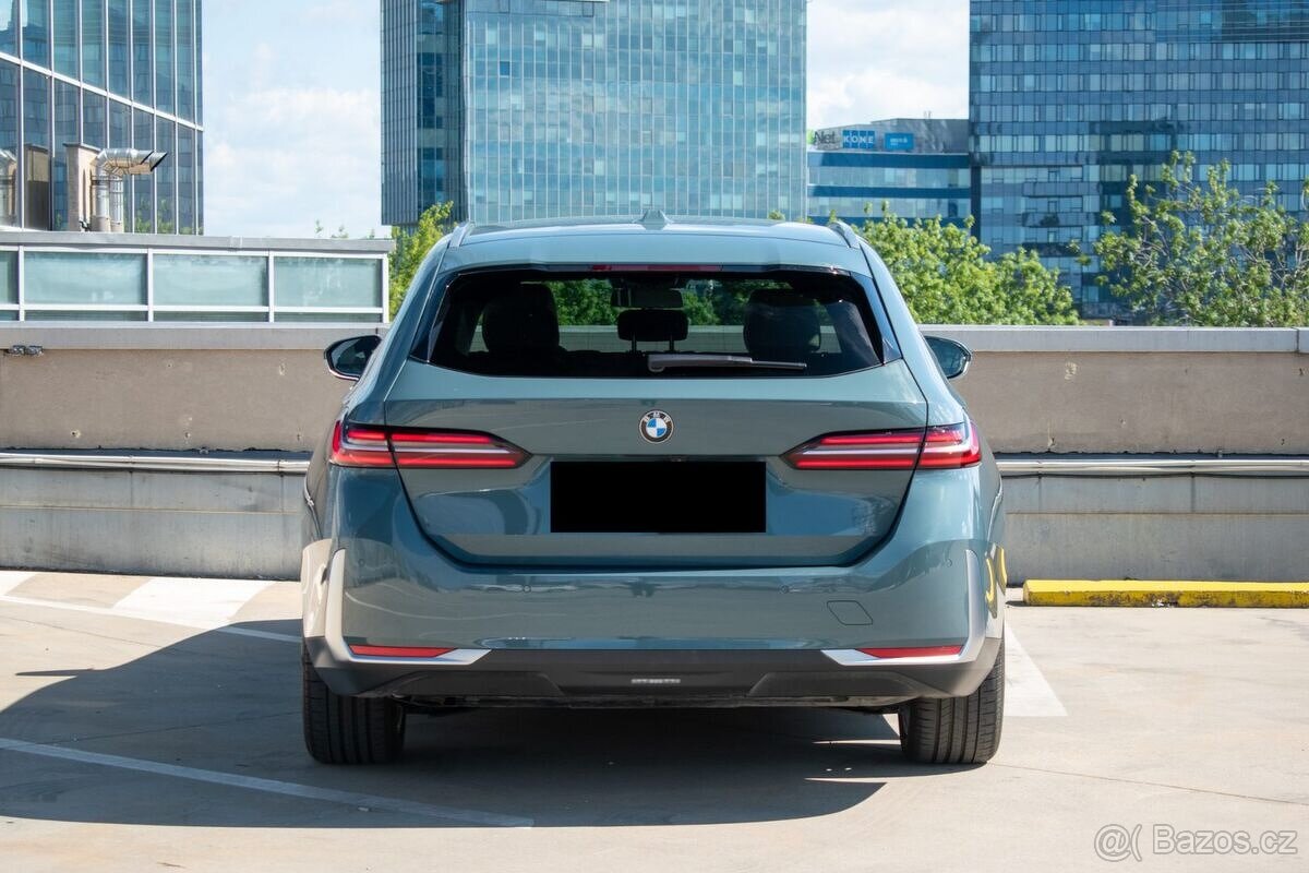 BMW Rad 5 Touring 540d xDrive 210kw v ZÁRUKE - 12