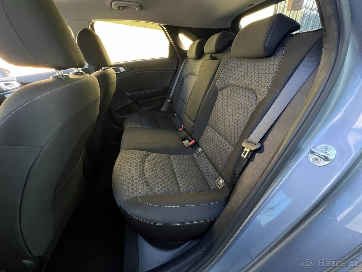 KIA Ceed - 12