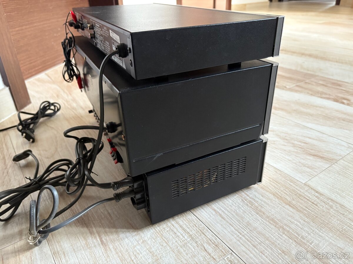 Sestava Pioneer: zesilovač SA-550, tuner TX-950, deck CT-450 - 12
