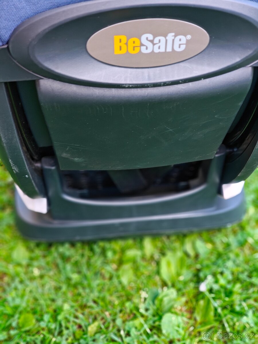 Autosedačky a základna besafe - 12