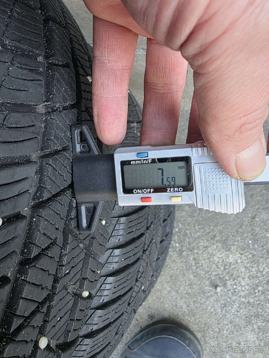 185/60/15 Zimní pneumatiky Barum Polaris 5 - 12