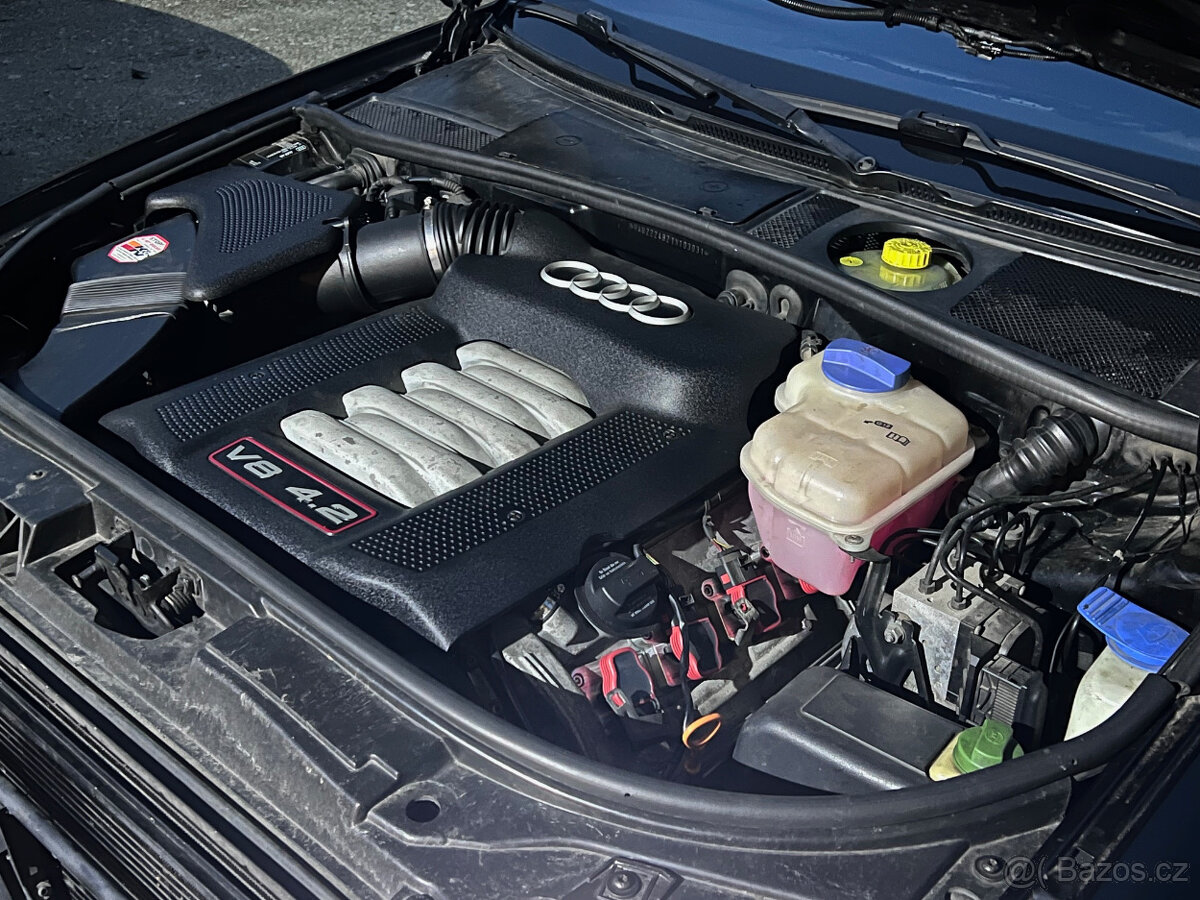 Prodám Audi S6 AVANT 4.2i V8 340k Quattro (4x4) - manuál - 12