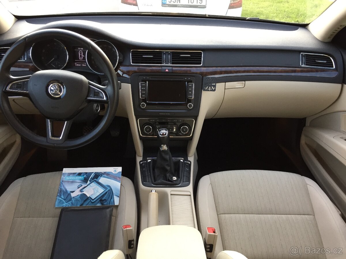 Škoda Superb 2, 4x4 r. 2014 najeto 130tis.km - doloženo - 12