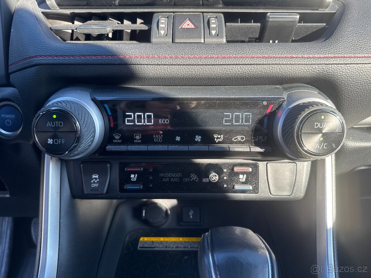 Toyota RAV4 2,5 PLUG-IN HYBRID VIP SELECTION 4X4 225 KW - 12