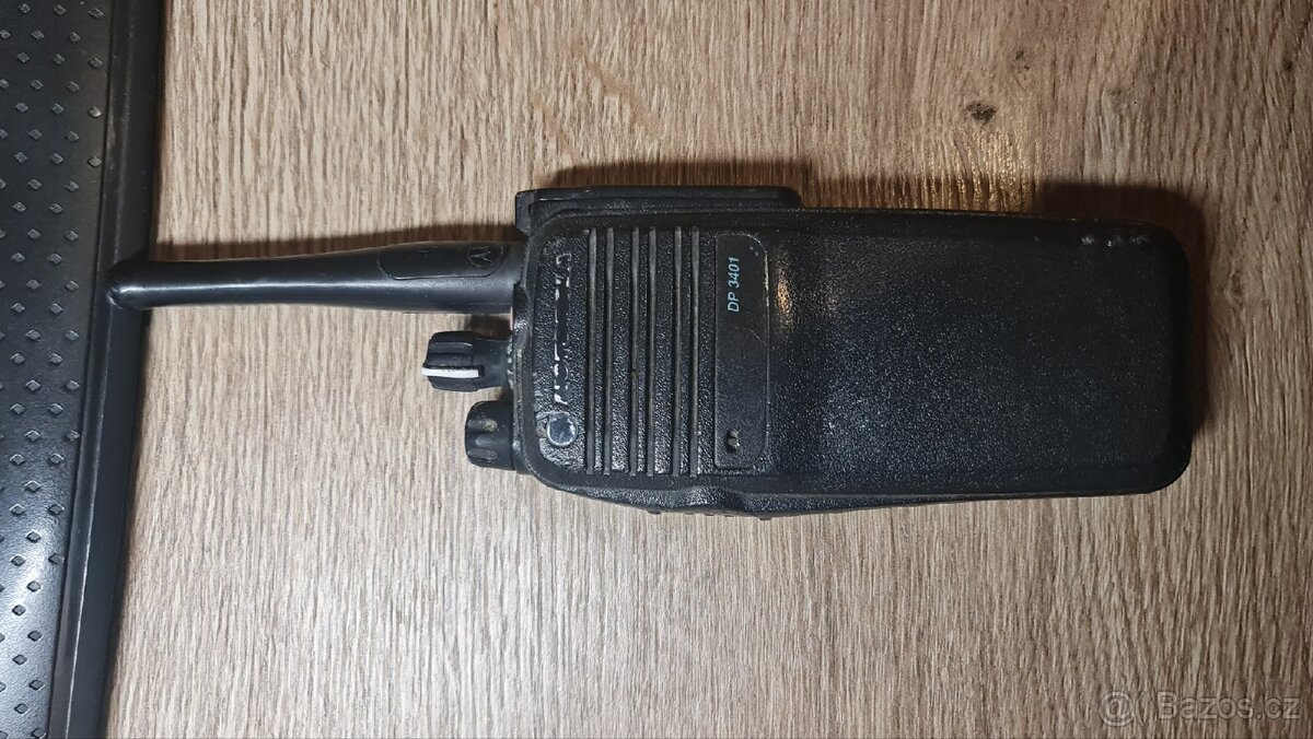 Motorola DP 3400/3401 UHF vysílačka radiostanice - 12