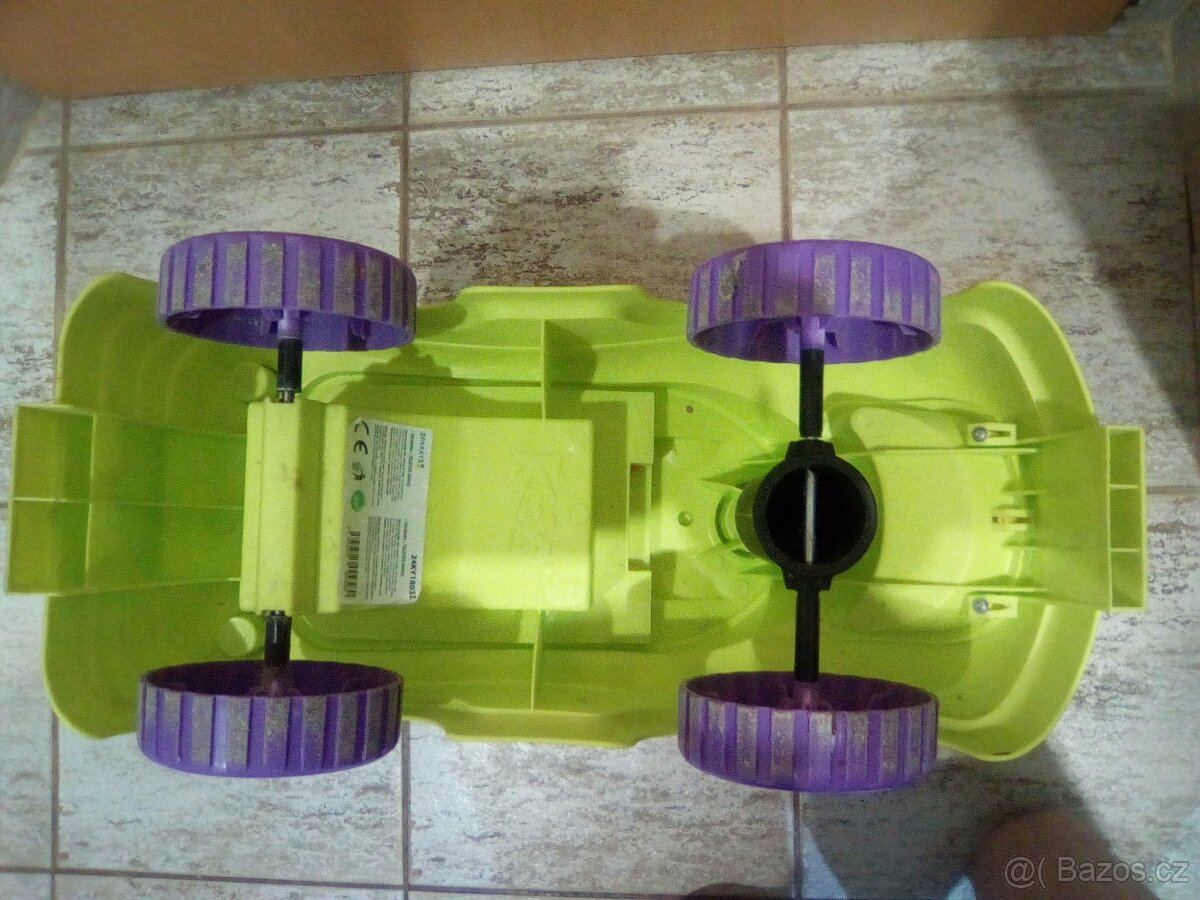 Odrážedlo auto zelené autíčko - 12