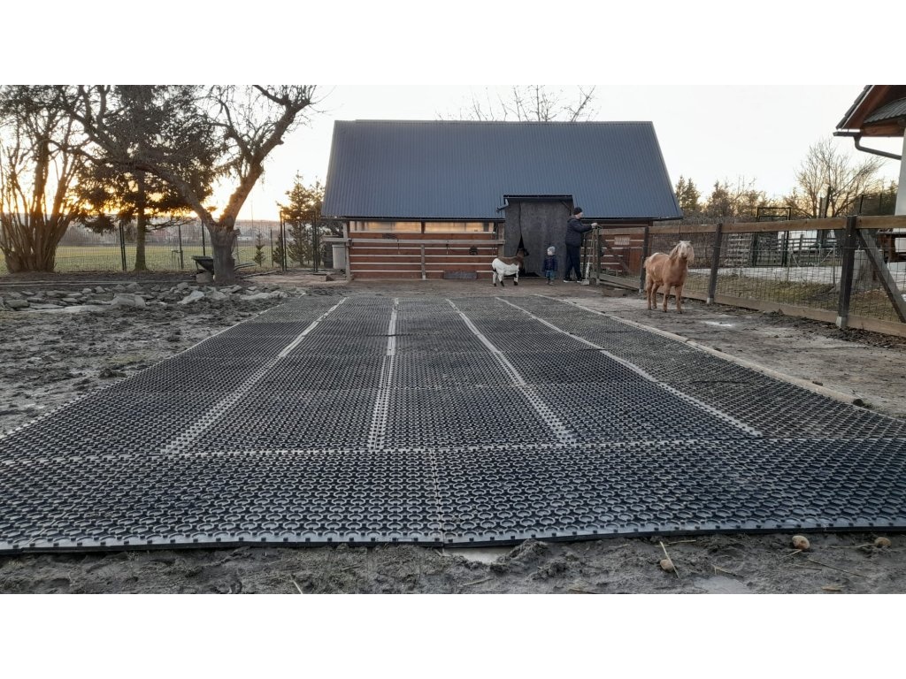 Podlahové desky Paddock zátěžové děrované z PVC 117x 84cm - - 12