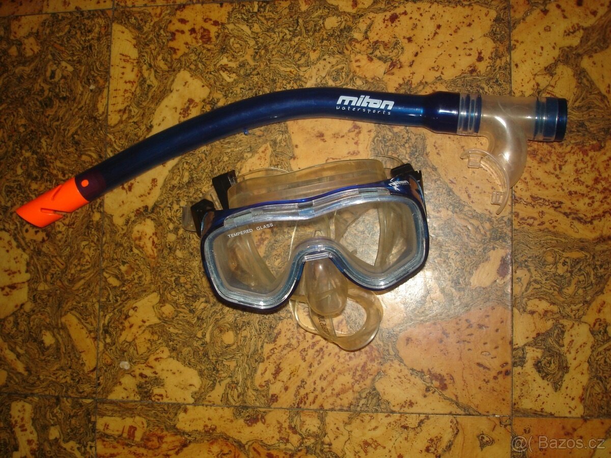 Pro malé potápěče: Ploutve, šnorchl, brýle, neoprén do vody - 12