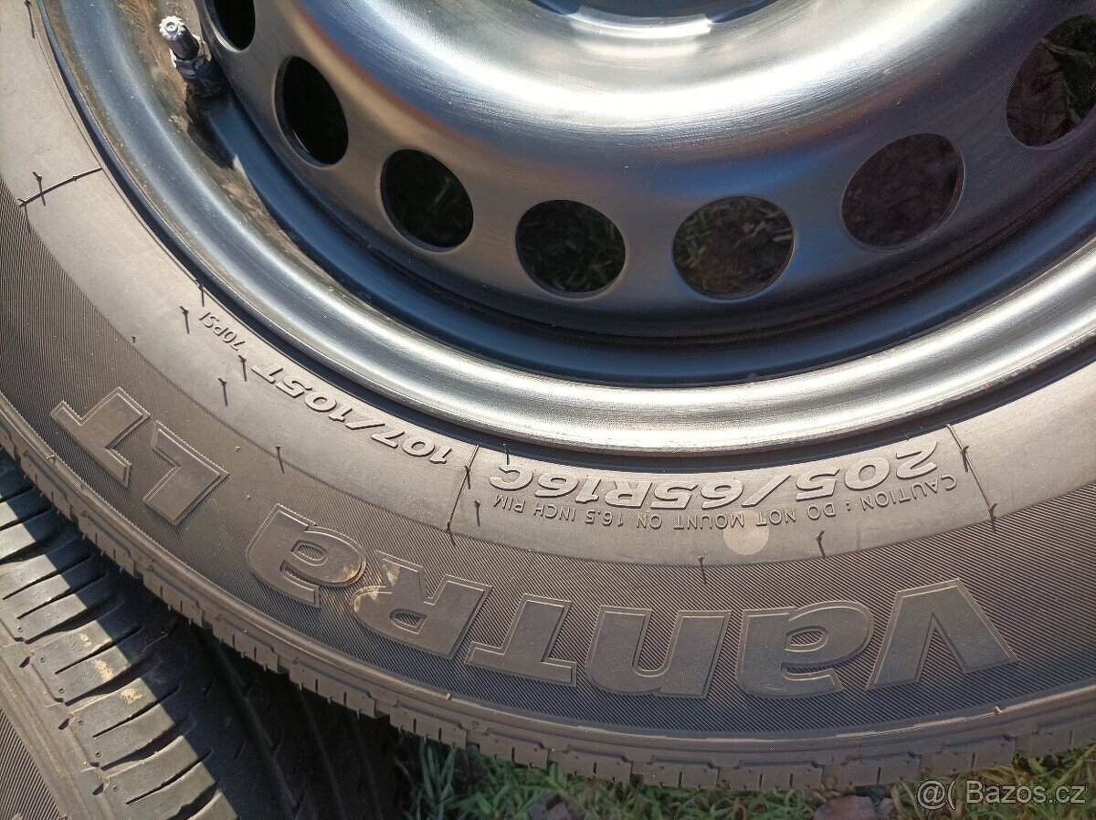 Letní sada VW T5 T6 5x120 Hankook 205/65/16C - 12