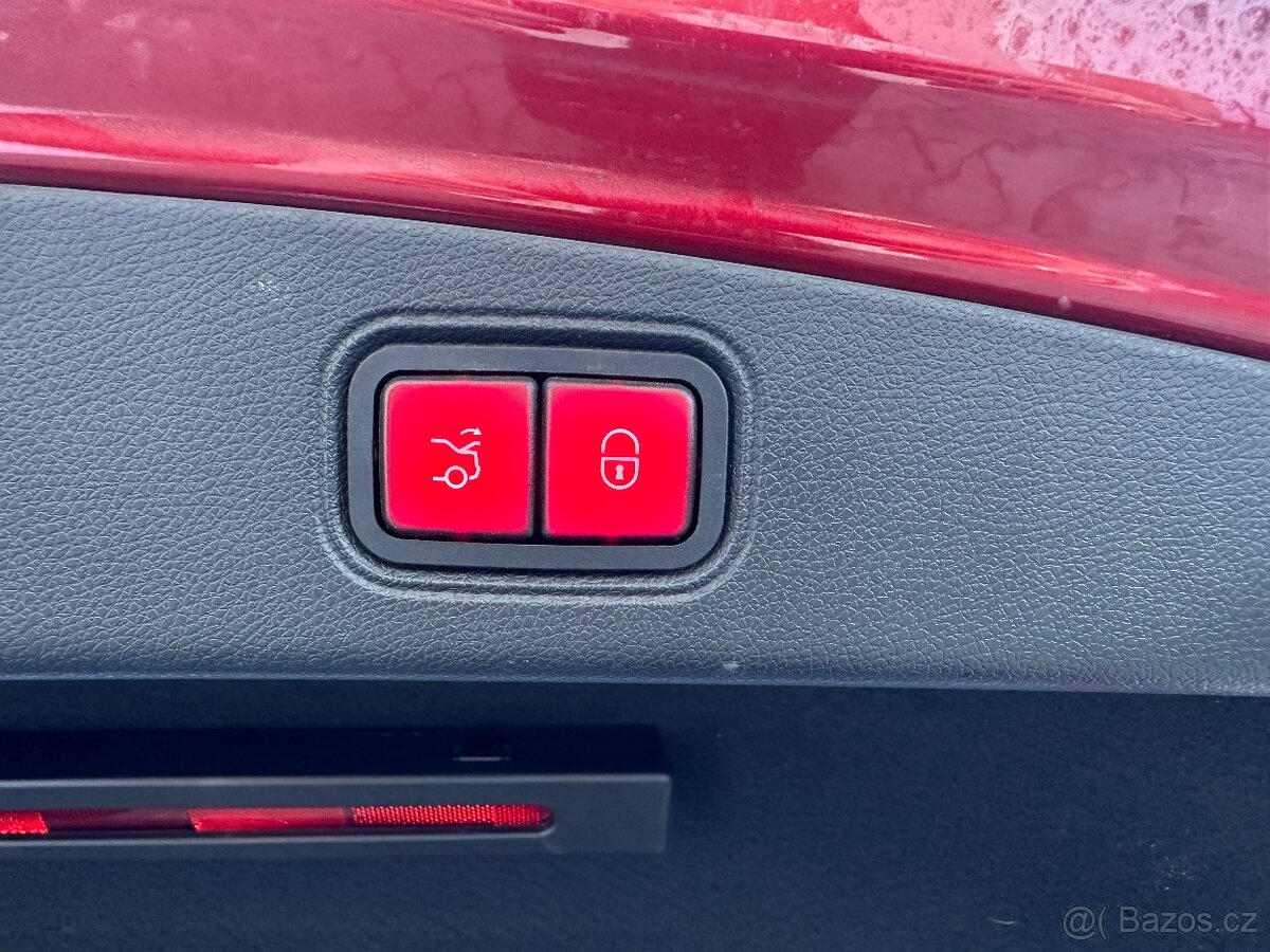 Mercedes-Benz Třídy E, E220, 2,0, 143kw, 2xpneu, odpočet DP - 12