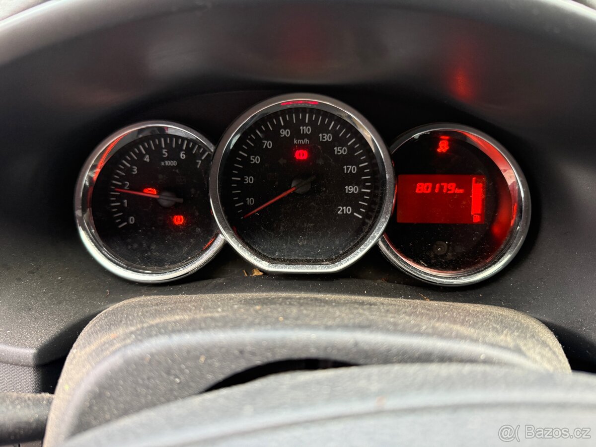 DACIA LOGAN MCV 1.2 10/2016 ARCTICA - 12