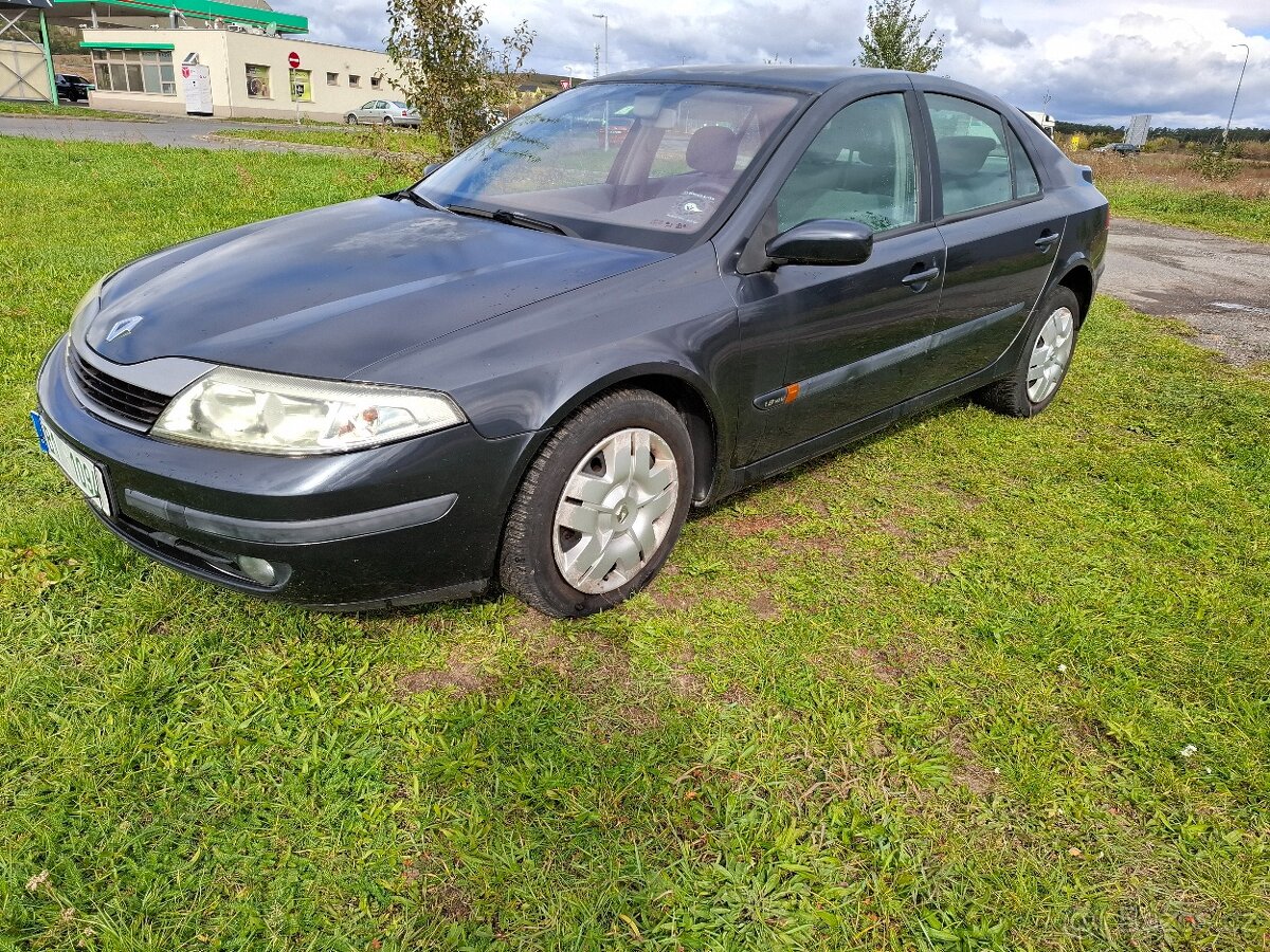 Renault Laguna 1.8i Klima Model 2003../// Na opravu/// - 12