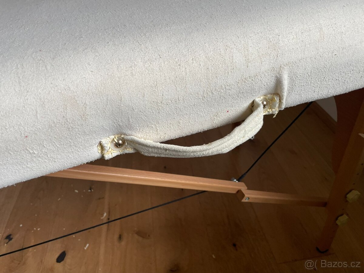 Skládací masážní stůl - 12