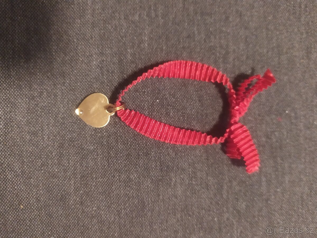 Sada různých Šperků - 12