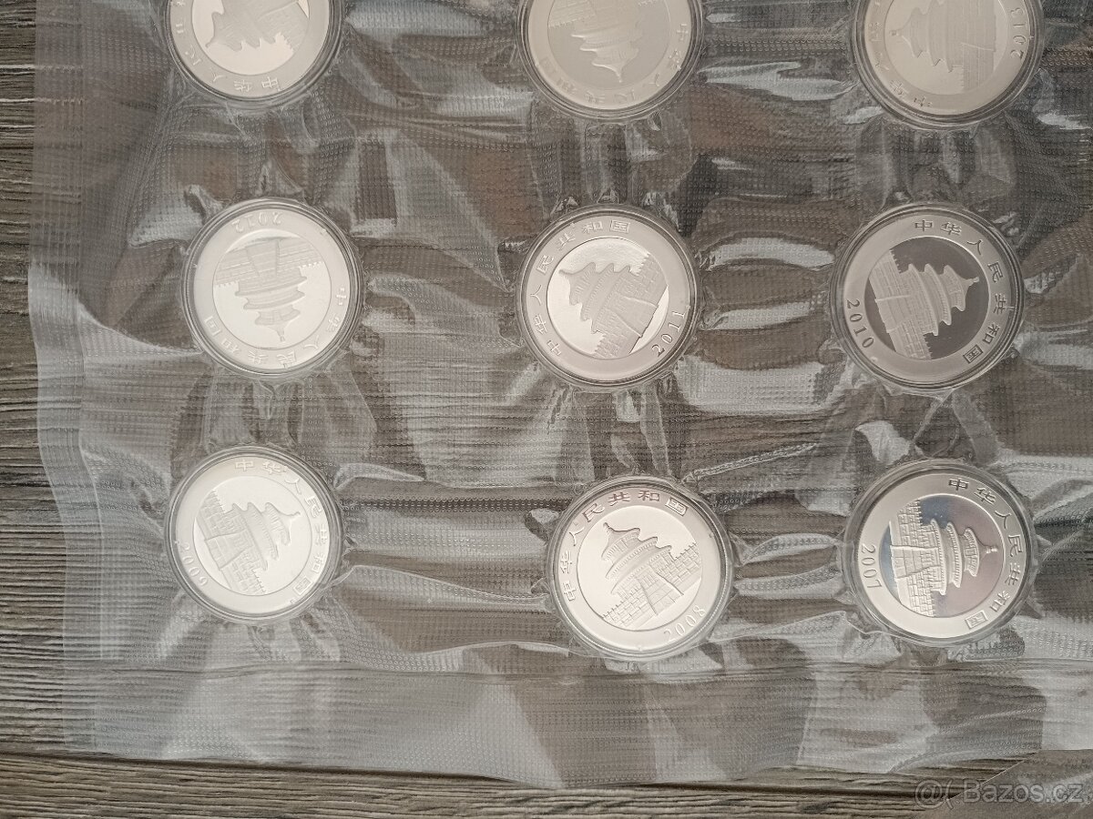 Čínská panda 10 Yuan od r. 1989. Stříbrné mince. 1 oz. - 12