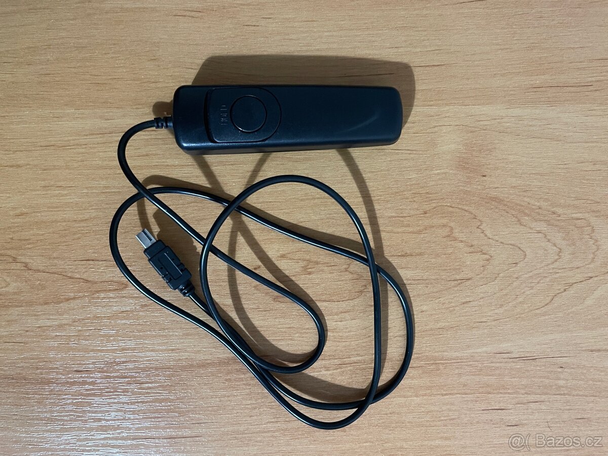 Nikon D7100 + výbava - 12