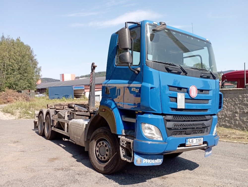 Prodám TATRA PHOENIX T 158/II 6X6 - 12