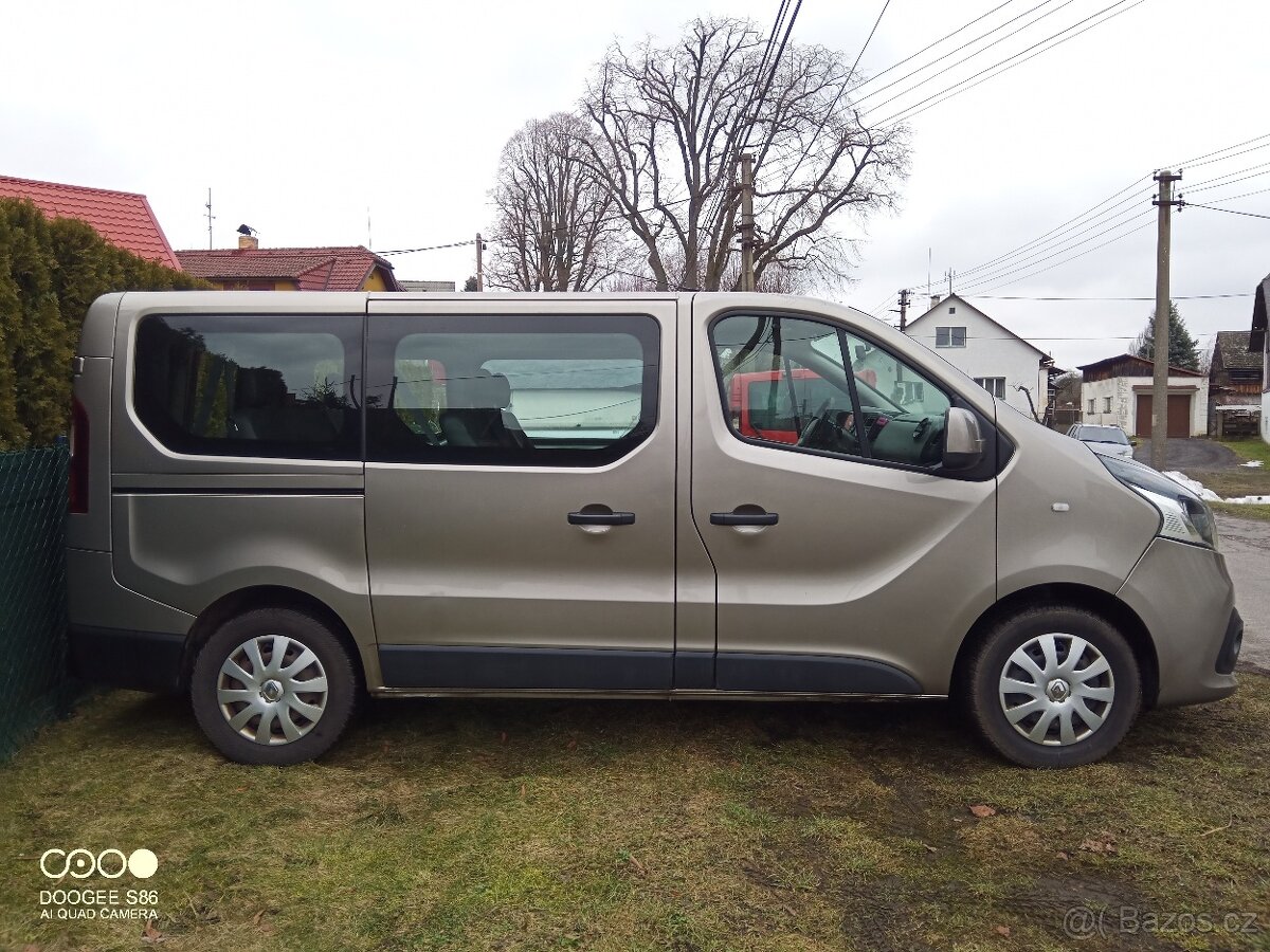 Prodám Renault Trafic ,,, sleva ,,,9 místný 2019 107 kw - 12