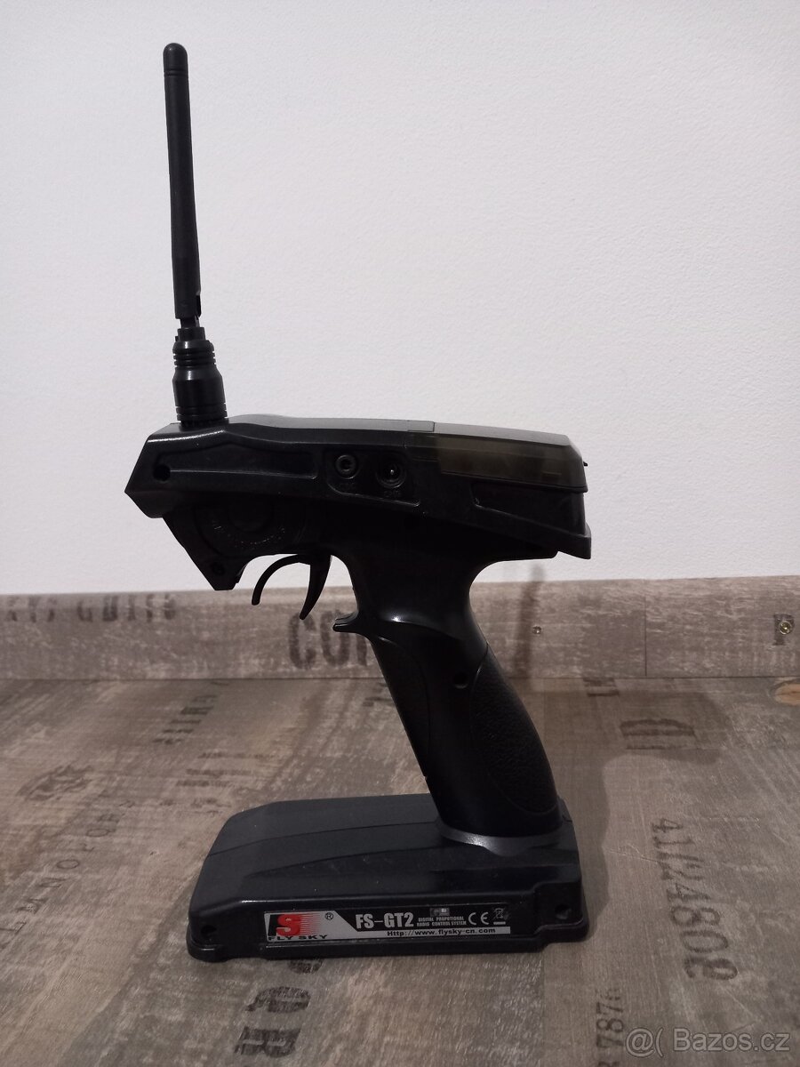 Benzinové rc auto - 12