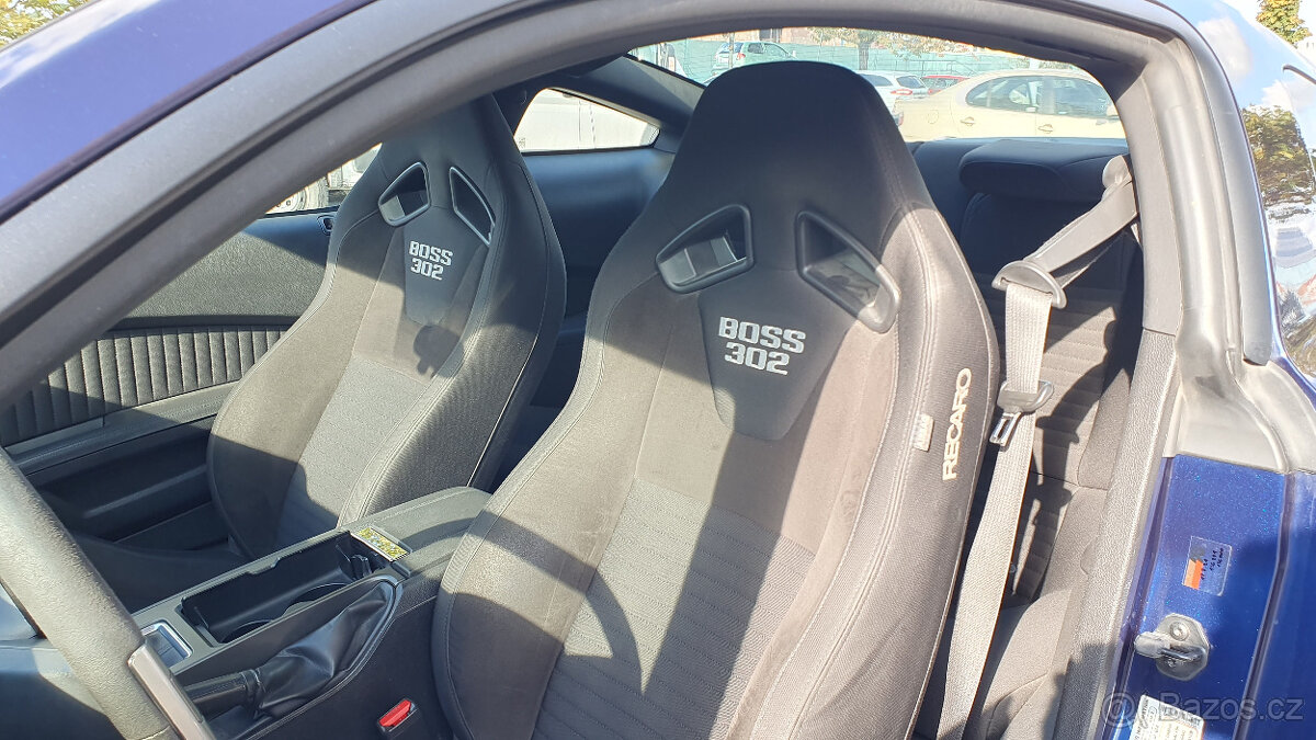 Prodám Ford Mustang BOSS 302 - 12