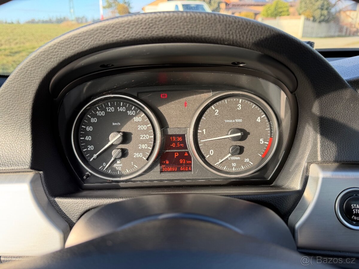 BMW e91 330XD LCI M-paket - 12