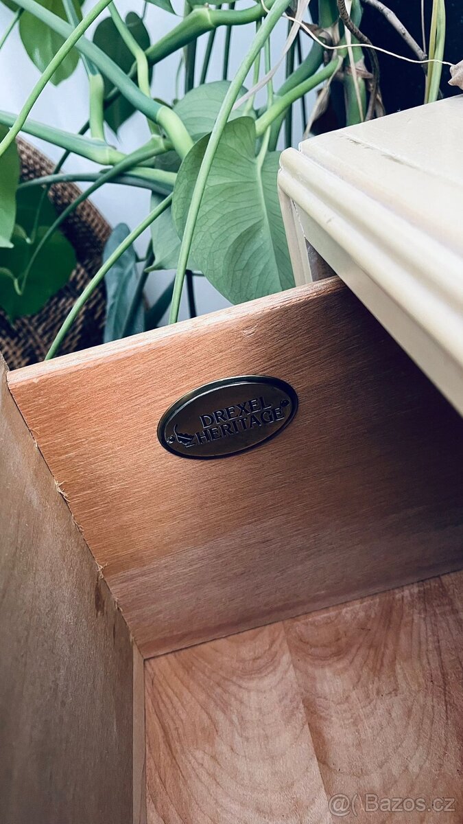 Masivní nábytek z USA - 12